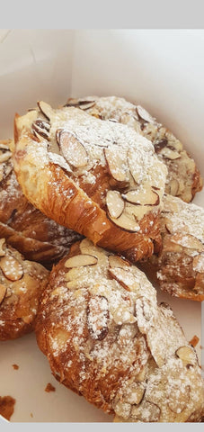 ALMOND CROISSANT - PACK OF 4